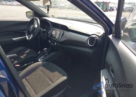 2020 Nissan Kicks Sv Xtronic Cvt z USA, uszkodzony, nr VIN 3N1CP5CV1LL535720